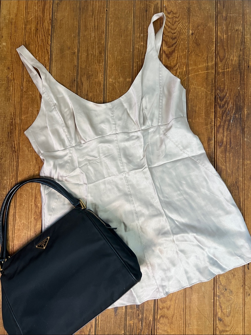 Women’s Brunello Cucinelli Silk Cami Tank Top — Light beige flare size large EUC